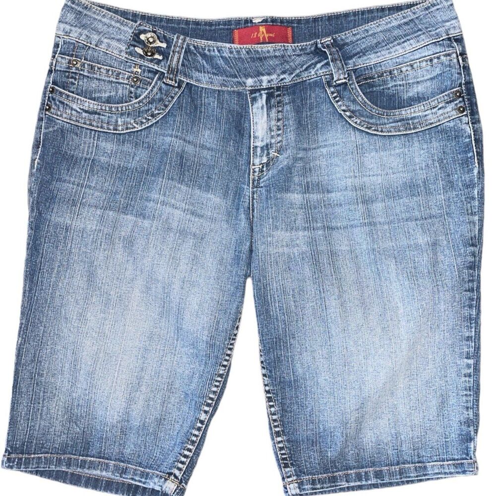 1.8 by YMI Denim Jean Bermuda Y2K Junior Shorts Junior Size 13